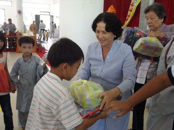 Đồng Tháp: Ban Đại diện Phật giáo huyện Tam Nông tổ chức Đại lễ Phật Đản