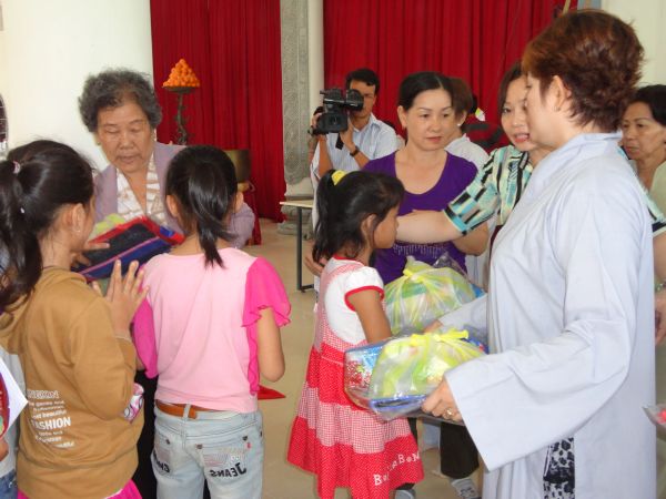 Đồng Tháp: Ban Đại diện Phật giáo huyện Tam Nông tổ chức Đại lễ Phật Đản