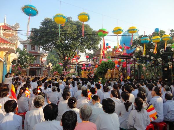 TP. HCM: Ban đại diện Phật giáo huyện Hóc Môn tổ chức đại lễ kính mừng Phật đản