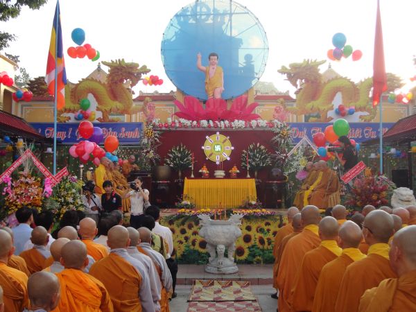 TP. HCM: Ban đại diện Phật giáo huyện Hóc Môn tổ chức đại lễ kính mừng Phật đản