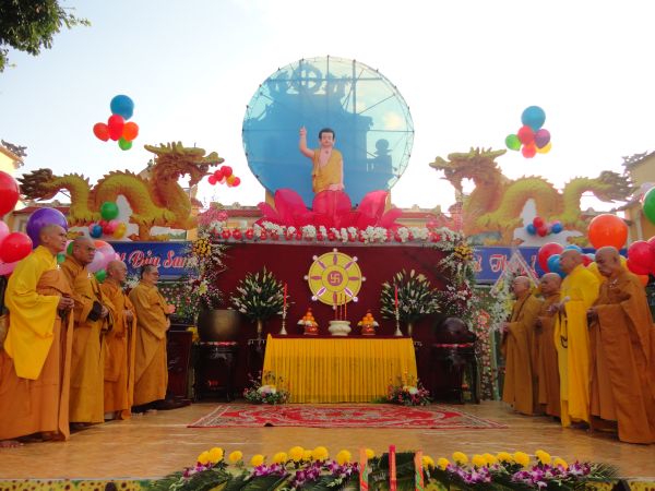 TP. HCM: Ban đại diện Phật giáo huyện Hóc Môn tổ chức đại lễ kính mừng Phật đản