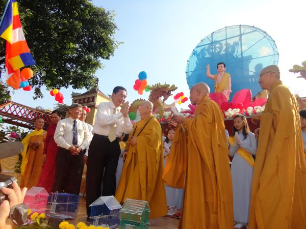 TP. HCM: Ban đại diện Phật giáo huyện Hóc Môn tổ chức đại lễ kính mừng Phật đản