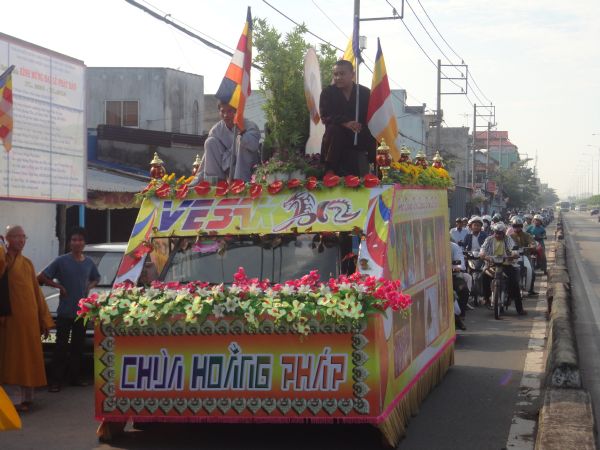 TP. HCM: Ban đại diện Phật giáo huyện Hóc Môn tổ chức đại lễ kính mừng Phật đản