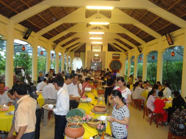 Đồng Tháp: Chùa Quê Hương khánh thành trai đường Cát Tường