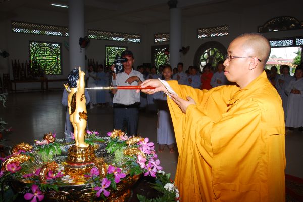 Đồng Tháp: Chùa Quê Hương hân hoan chuẩn bị đón mừng ngày Phật đản sanh