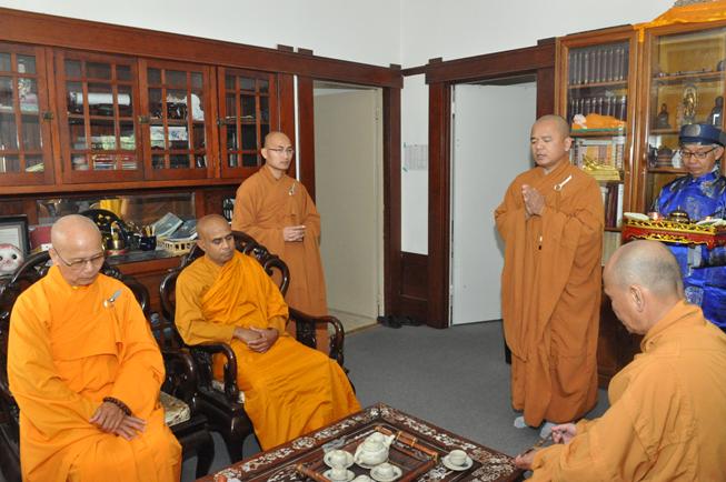 Hoa Kỳ: tâm từ khởi sáng mùa Phật Đản Vesak tại Chùa Liễu Quán