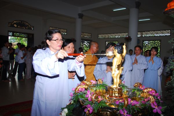 Đồng Tháp: Chùa Quê Hương hân hoan chuẩn bị đón mừng ngày Phật đản sanh