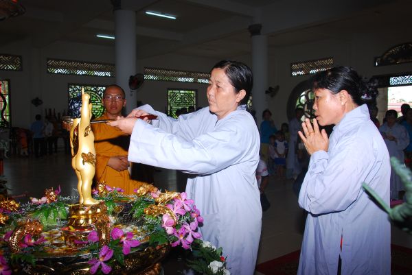 Đồng Tháp: Chùa Quê Hương hân hoan chuẩn bị đón mừng ngày Phật đản sanh