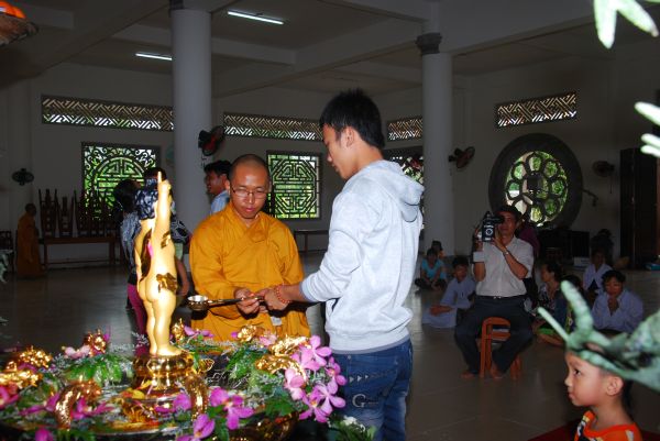 Đồng Tháp: Chùa Quê Hương hân hoan chuẩn bị đón mừng ngày Phật đản sanh