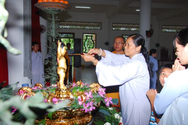 Đồng Tháp: Chùa Quê Hương hân hoan chuẩn bị đón mừng ngày Phật đản sanh