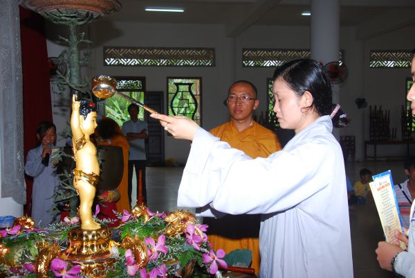 Đồng Tháp: Chùa Quê Hương hân hoan chuẩn bị đón mừng ngày Phật đản sanh