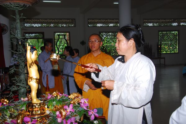 Đồng Tháp: Chùa Quê Hương hân hoan chuẩn bị đón mừng ngày Phật đản sanh