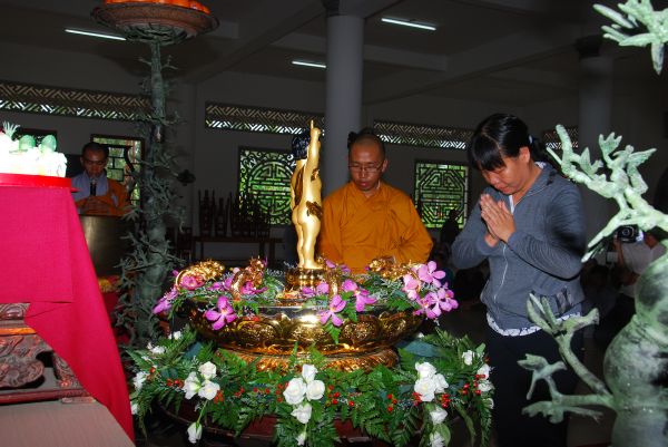 Đồng Tháp: Chùa Quê Hương hân hoan chuẩn bị đón mừng ngày Phật đản sanh