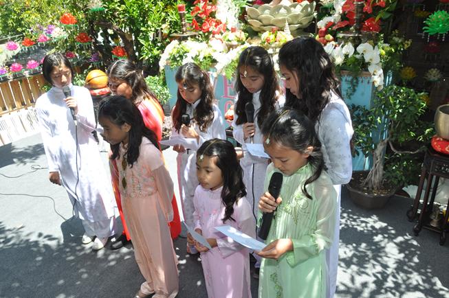 Hoa Kỳ: tâm từ khởi sáng mùa Phật Đản Vesak tại Chùa Liễu Quán