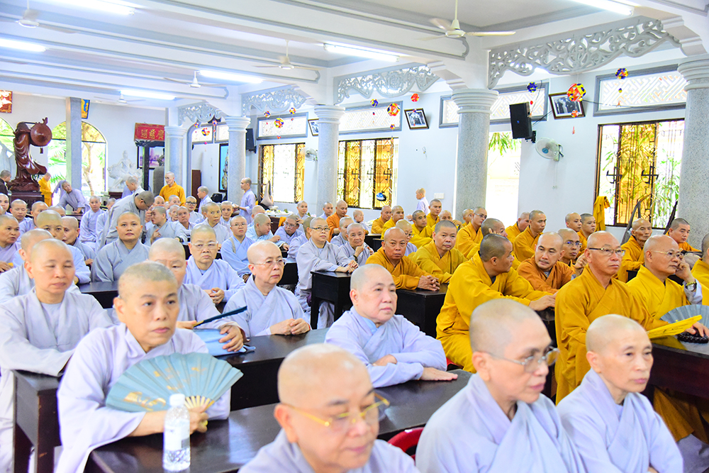 Ban giáo dục Phật giáo TP.HCM tham gia đoàn thăm, sách tấn các hạ trường trên địa bàn