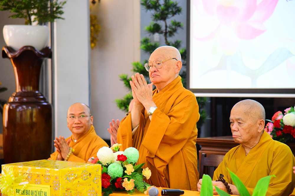 Ban giáo dục Phật giáo TP.HCM tham gia đoàn thăm, sách tấn các hạ trường trên địa bàn