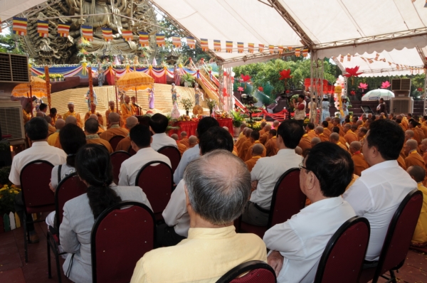 Đại lễ an vị thánh tượng Bồ Tát Quán Thế Âm lớn nhất Việt Nam tại Suối Tiên