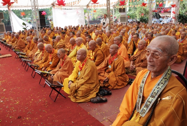 Đại lễ an vị thánh tượng Bồ Tát Quán Thế Âm lớn nhất Việt Nam tại Suối Tiên