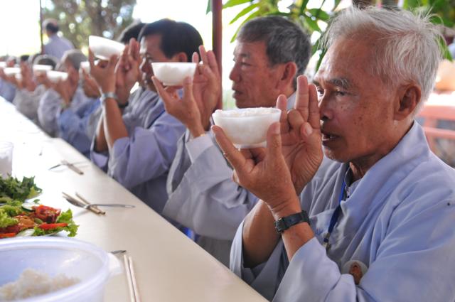 Chùm ảnh khóa tu Niệm Phật tại chùa Hương Sơn - Đà Nẵng