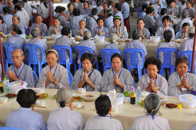 Chùm ảnh khóa tu Niệm Phật tại chùa Hương Sơn - Đà Nẵng