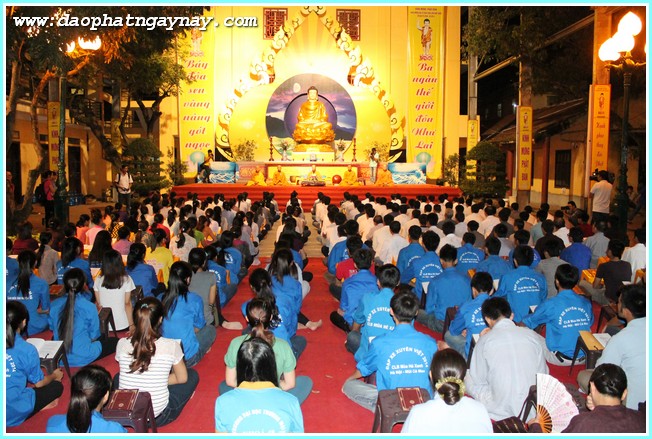 Hà Nội:   Lễ cầu nguyện tiếp sức mùa thi
