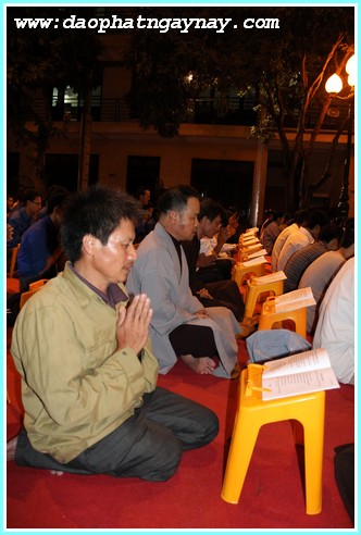 Hà Nội:   Lễ cầu nguyện tiếp sức mùa thi