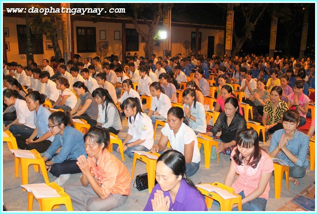 Hà Nội:   Lễ cầu nguyện tiếp sức mùa thi