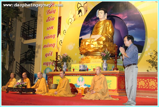Hà Nội:   Lễ cầu nguyện tiếp sức mùa thi