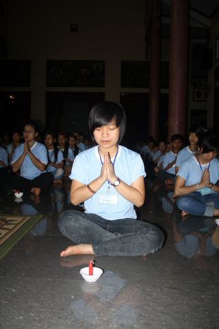 Đăk Lăk: Đốt nến tri ân – thay lời muốn nói