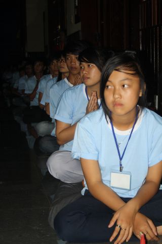 Đăk Lăk: Đốt nến tri ân – thay lời muốn nói