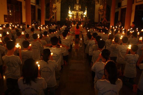 Đăk Lăk: Đốt nến tri ân – thay lời muốn nói