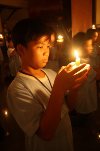 Đăk Lăk: Đốt nến tri ân – thay lời muốn nói