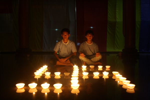 Đăk Lăk: Đốt nến tri ân – thay lời muốn nói