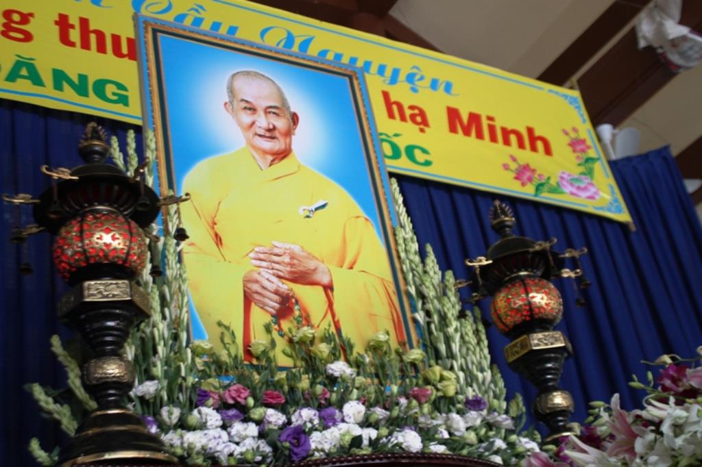 Đồng Tháp: BTS. Phật Giáo Viếng HT. Thích Viên Minh