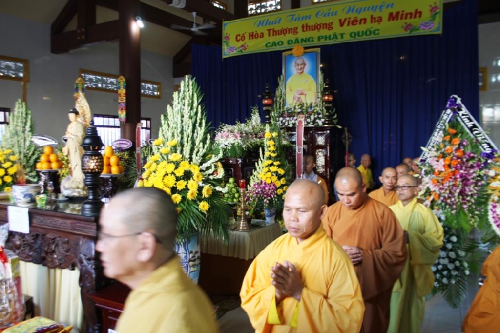 Đồng Tháp: BTS. Phật Giáo Viếng HT. Thích Viên Minh