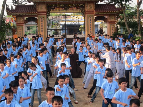 Đắk Lắk: Hào hứng, sôi nổi, bất ngờ, thú vị - khóa tu Thiện Tài Đồng Tử ngày thứ 2