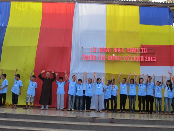 Đắk Lắk: Hào hứng, sôi nổi, bất ngờ, thú vị - khóa tu Thiện Tài Đồng Tử ngày thứ 2