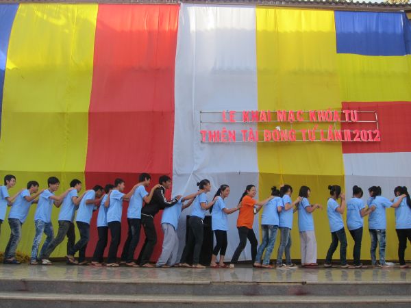 Đắk Lắk: Hào hứng, sôi nổi, bất ngờ, thú vị - khóa tu Thiện Tài Đồng Tử ngày thứ 2