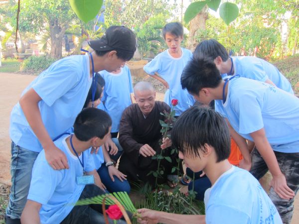 Đắk Lắk: Hào hứng, sôi nổi, bất ngờ, thú vị - khóa tu Thiện Tài Đồng Tử ngày thứ 2