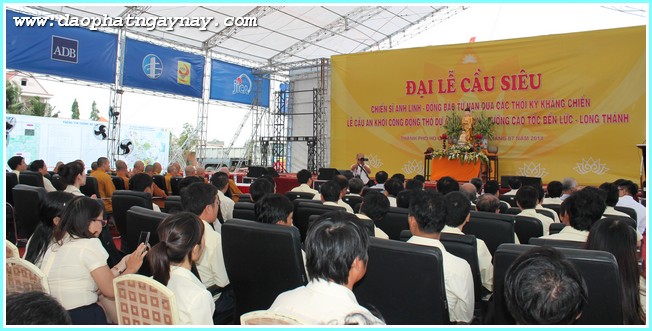 TP.Hồ Chí Minh:  Lễ cầu siêu - cầu an  khởi công động thổ xây dựng đường cao tốc Bến Lức - Long Thành
