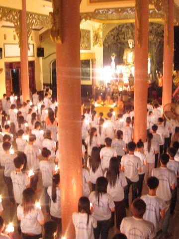 Đăk Lăk: Đốt nến tri ân – thay lời muốn nói