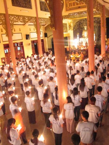 Đăk Lăk: Đốt nến tri ân – thay lời muốn nói