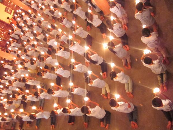 Đăk Lăk: Đốt nến tri ân – thay lời muốn nói