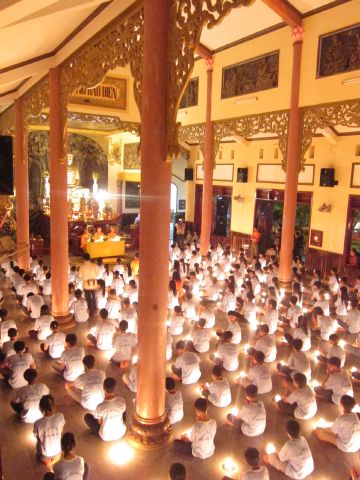 Đăk Lăk: Đốt nến tri ân – thay lời muốn nói