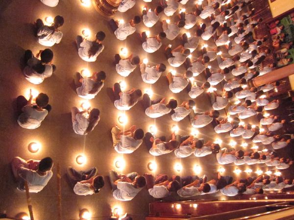 Đăk Lăk: Đốt nến tri ân – thay lời muốn nói