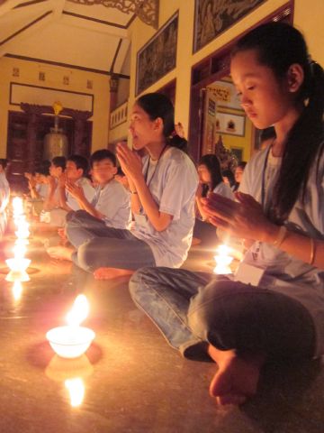 Đăk Lăk: Đốt nến tri ân – thay lời muốn nói