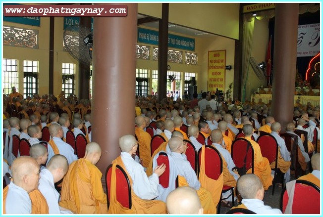 Bình Dương:   Lễ Tự Tứ - Giải Chế