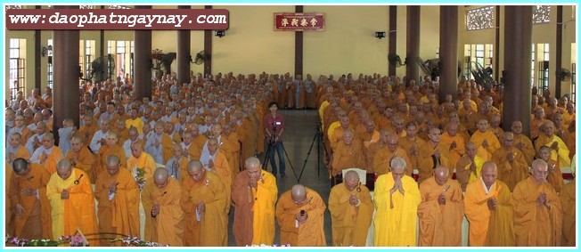 Bình Dương:   Lễ Tự Tứ - Giải Chế