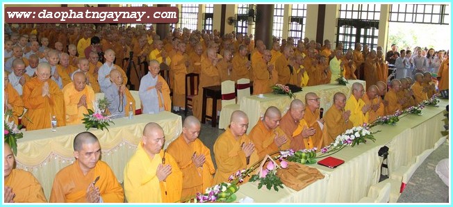 Bình Dương:   Lễ Tự Tứ - Giải Chế
