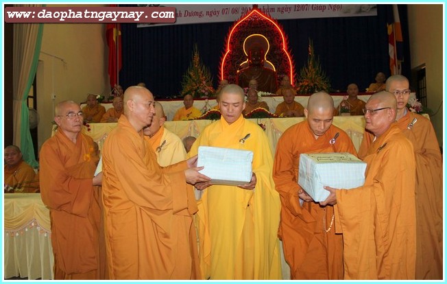 Bình Dương:   Lễ Tự Tứ - Giải Chế